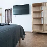 Revliving Hollabrunn - 4 Schlafzimmer Apartment