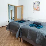 Revliving Hollabrunn - 4 Schlafzimmer Apartment