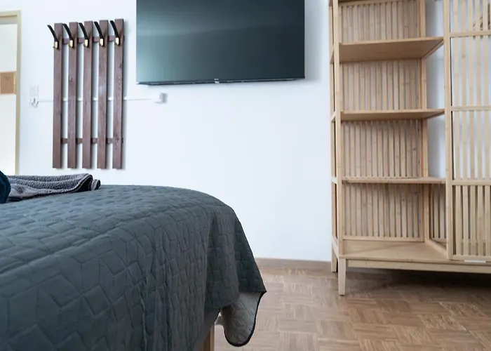 Revliving Hollabrunn - 4 Schlafzimmer Apartment