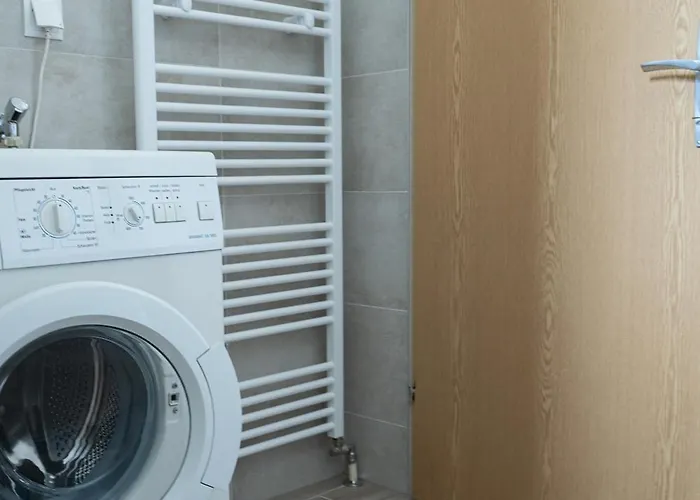 Apartment Revliving Hollabrunn - 4 Schlafzimmer *